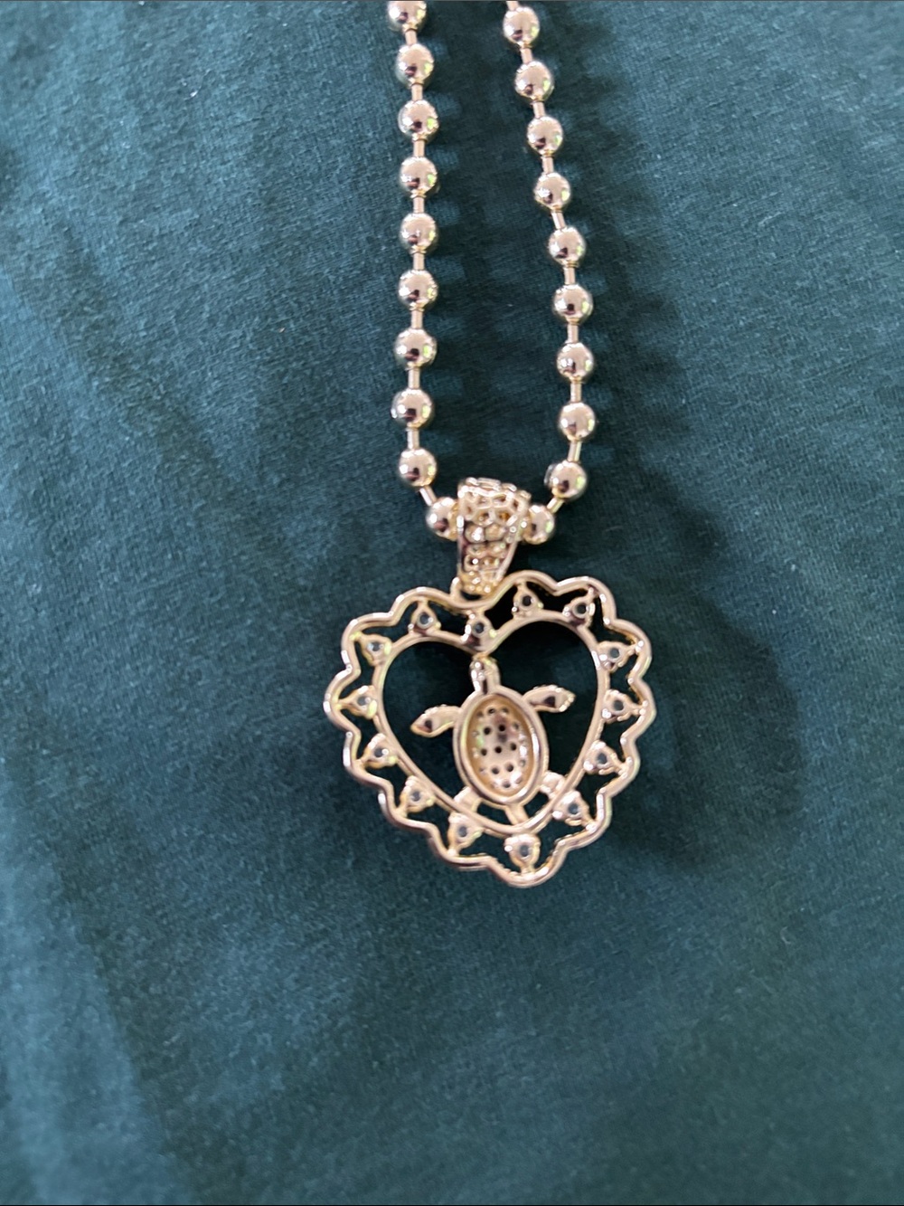 Gold Heart - Turtle Pendant Necklace - Elegant Women's Jewelry - Picture 3 of 4